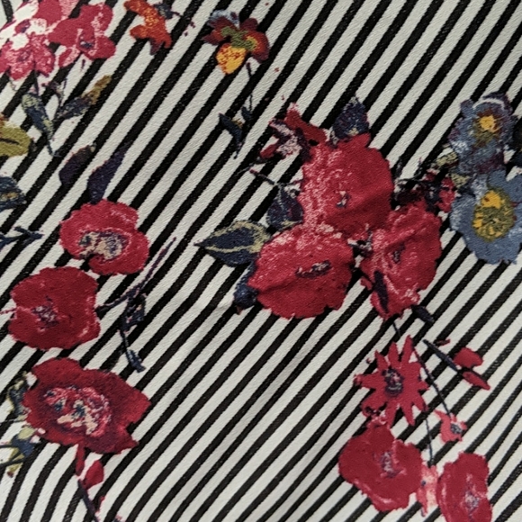 Blouse - Picture 2 of 4